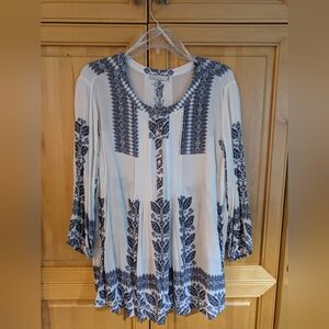 Pale Sky Tunic Size XL